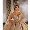 2022 Shinny Ball Gown Abiti da sposa Champagne Off spalla di lusso in rilievo di cristallo Arabia Saudita Dubai Abiti da sposa Plus Size wjy591