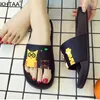 Verão Mulheres Casa Chinelos Cute Dos Desenhos Animados Cat Slides Fashion Platform Sandal Slip em Senhoras Interior Banheiro Flip Flops Beach Shoes 210310