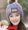 Kadınlar Kış Faux Kürk Pom Pom Beanies Büyük Topları Örme Renkli İplikler Grils Skullies Ponpon Beanie Şapka Kalın Isıtıcı Polar Astar Termal Rahat Kap