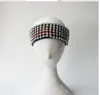 탄성 스트라이프 전체 라인 석 머리띠 디자이너 활주로 Headwrap 녹색과 빨간색 스트랩 투명 크리스탈 포장 여성 파티 웨딩 칵테일