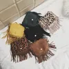 Barn Leopard Tassel Handväskor Purses Fashion Axel Väskor Tjejer All-Match Cross-Body Bags Barn Snack Candies Wallet C1101 201 Z2