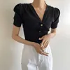 Korejpaa Kvinnor T-shirt Korea Retro V-Neckmetall Enkelt Buckle Waist Slim Bubble Kortärmad Knitwear Mångsidig Topp 210526