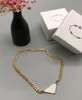48cm Luxurys Sale Hänge Halsband Mode för Man Kvinna Inverterad Triangle Designers Varumärke Smycken Mens Kvinnor Mycket kvalitet med låda