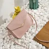 Mode enkel liten fyrkantig väska kvinnors designer handväska högkvalitativa PU läder kuvert mobiltelefon axelväskor