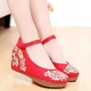 Обувь обувь Женщины красные летние лодыжки весенние осенние насосы фарфоровые вышивки с низким каблуком ткани для обуви средней каблуки R230901