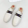 Designer Tofflor Läder Loafers Herr Dam Princetown Spets Sammet Tofflor Dam Casual Mules Metall Spänne Mönster Med Box