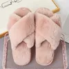 2021 Mulheres de Inverno Macio Leopardo Furry Peles Chinelos Mulheres Pelúcia Sapatos Interior Slides Plataforma Senhoras Aberto Toe Chinelos de Casa Fluffy H0914