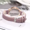 Relojes de pulsera Reloj de cuarzo con correa de cuero de corazón rosa de lujo Relojes de moda para mujer Pulsera negra Relojes para estudiantes Regalo Montre Femme