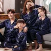 Familj pyjamas set silke satin vuxna kvinnor barn familj matchande kläder barn kvinnlig sömn två styck set loungewear plus 211020