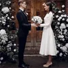 Lange mouwen A-lijn Satijn Trouwjurken Vintage Lente Bruidsjurken Thee Lengte Tailor Made Bruid Vestido de Novia Mariage 2022