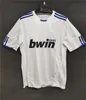 2010 2011 Maillots de football rétro du Real Madrid 10/11 Maillots de football vintage Ronaldo Higuain Benzema Kaka Pepe Sergio Ramos LONSO Marcelo