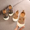 Claladoudou 11.5-15.5cm marca pano meninos meninas criança sapatos cinza khaki meninas tênis sapatos menina sapatos crianças cinta casual sapatos 210308