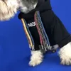 Letra de cor sólida Pet Hoodies Simples Impresso Capuz De Cão De Cão Filhote De Cachorro Schnauzer Schnauzer à prova de vento