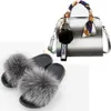 Furry Fur Slides Mulheres Arco-íris Saco De Ombro Real Fox Raccoon Chinelos De Peles Jelly Bolsa Set Feminino Futebol Fur Slipper Handbags Set X0925