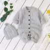 2021 Nouveau bébé garçons vêtements solides enfants filles boucle avant tricoté combinaison laine boule casquette nouveau-né coton barboteuse pour 0-3 ans 210309