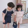 Sommar koreanska stil barn sjöman krage bomull linne kläder uppsättningar pojkar tjejer t-shirt + shorts 2pcs barn kläder baby pojke 210528