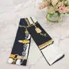 Foulards de mode pour femmes de marque de luxe bandeau de créateur foulard de sac à main classique taille de matériau en soie de haute qualité 8 * 120cm