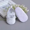 柔らかい唯一の花の生まれたばかりの赤ちゃんの女の子洗礼の靴ヘッドバンドセット2021素敵なChaussure ille Infantil Meninaファーストウォーカー210317