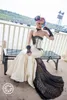 ビンテージブラックアンドホワイトマーメイドのウェディングドレスレトロなゴシックスストラップレスプラスサイズのコルセットウェディングガウンカントリーVestidos de Novia Bride Dress