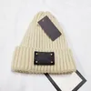 Venda imperdível gorro de designer de inverno para homens e mulheres, gorros de tricô para lazer, capa de cabeça de retalhos, amantes ao ar livre, chapéus de algodão de malha, bonés de caveira quentes