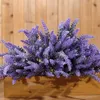 Ghirlande di fiori decorativi 10 Bouquet di lavanda floccato artificiale Sposa finta Casa fai da te Pavimento Giardino Ufficio Decorazione di nozze Viola