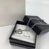 2021 Retro Triangle Letter Necklace Fashion Stringlant Pendant Perfect Personal Chain Chain Female High Hight Fast Delivery227W
