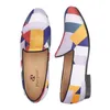 Mocasines de terciopelo de Color geométrico, zapatos de vestir hechos a mano, mocasines para hombre, zapatillas para fumar de estilo clásico británico de talla grande