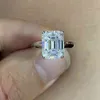 MEISIDIAN D VVS1 Изумрудный вырез 4 Moissanite Diamond S925 Щепка Женщины Обручальное кольцо