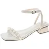 Sandali con tacco largo All-Match 2021 Sandali romani estivi Scarpe nere per donna Cinturino con fibbia Med Chunky Gladiatore Beige Perla Ragazze New Co Y0608