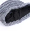 Cappello lavorato a maglia per coppie di peluche Cappello di lana caldo per il tempo libero autunnale e invernale di lusso