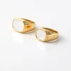 Anéis de cluster 2021 minimalista não-mancha redonda quadrada natural Mês natural de ouro de aço inoxidável de pérola para anel de declaração de mulheres