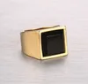 Anillo dominante de ágata negra con incrustaciones Retro para hombre, exquisito anillo rectangular de acero y titanio dorado, joyería con gema