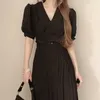 Korejpaa vestido de mujer verano coreano chic francés elegante temperamento traje collar corbata cintura delgada manga soplo vestidos plisados 210526