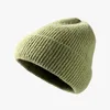 Beanie / Kafatası Kapaklar Kış Kore Beanie Yumuşak Kap Şeker Renk Rahat Giden Hip Hop Şapka Adam Akrilik Sıcak Elastik Örgü Şapkalar Kadınlar için