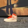 Ren Handcraft Mini 3D Stereo Sneaker Keychain Kvinna Män Kids Key Ring Gift Lyx Skor Nyckelringar Bil Handväska Nyckel Kedja Basket Skor Key Holder 10 stilar