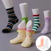 Sokken 1 st Hard Plastic Voeten Mannequin Foot Model Tools voor Schoenen Sok Display Kinderen Kids Baby Tool Supply 2 Colors