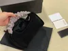 Обновленная бархатная бриллиантовая ручка сумки Top Designer Женщины роскошные чешские сцепления с табличкой из страшного азота.
