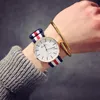 2020 NUOVA vigilanza di modo delle donne casual cinturino in nylon quadrante semplice amanti orologi al quarzo studenti orologio orologio da polso vestito Reloj Mujer2166