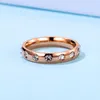 Обручальные кольца Корейский стиль простой темперамент из нержавеющей стали розовое золото внутри и внешняя дуга круглые кольца горный хрусталь женские украшения подарок
