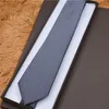 Vente en gros 18 style 100% soie cravate classique cravate marque hommes boîte-cadeau emballage