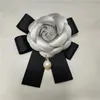 Pins Brooches Pearl Pendant White Flower Brooch Pin For Wedding 2022 Camelia Female 6.5cm Camellia Seau22