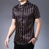 Chemise à manches courtes d'été Hommes Casual Hommes Slim Fit Mode Robe rayée Camiseta Masculina Vêtements C656 210809