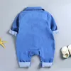 春の男の子の男の子服のための新生児ロンパーデニムジャンプスーツ
