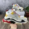 Paris 17FW Chaussures de marche Papa Chaussures Chaussures Femme Triple S Casual Chaussures Baskets pour Hommes Femmes Vintage Old Grandpa Trainer Outdoor