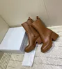 Venda direta de alta qualidade Botas de Femininas Moda Slide Soft PVC Zipper Botão Bare Botão Grosso 6cm Mostrar Festa Chuva Sapatos Luxo Caixa 35-40