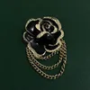 Pins Brooches Morkopela Women's Black Rose Enamel Pin With Gold Powder And Metal Flower Brooch Chain Bouquet Clothes Jewelry Gift Roya22