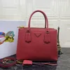 Women Luxurys Designers Bags 2021 sac à bandoulière mode et confortable P numéro de maison: 1BA232 taille: 31 * 22,5 * 13,5 cm