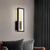 Moderna minimalistiska vägglampor Vardagsrum Sovrum Bedside 16W AC96V-260V Led Sconce Svart Vit Lampa Aisle Lighting Decoration 210724