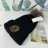 Bobble Hats Fashion Designer Bucket Hat Chunky Knit Faux Fur Pom Beanie Slouchy Beanies1341109