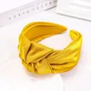 Ny lysande tyg Hårband vid sidan Huvudband Kvinnor Soft Center Knot Hår Hoop Casual Hair Tillbehör Turban Partihandel